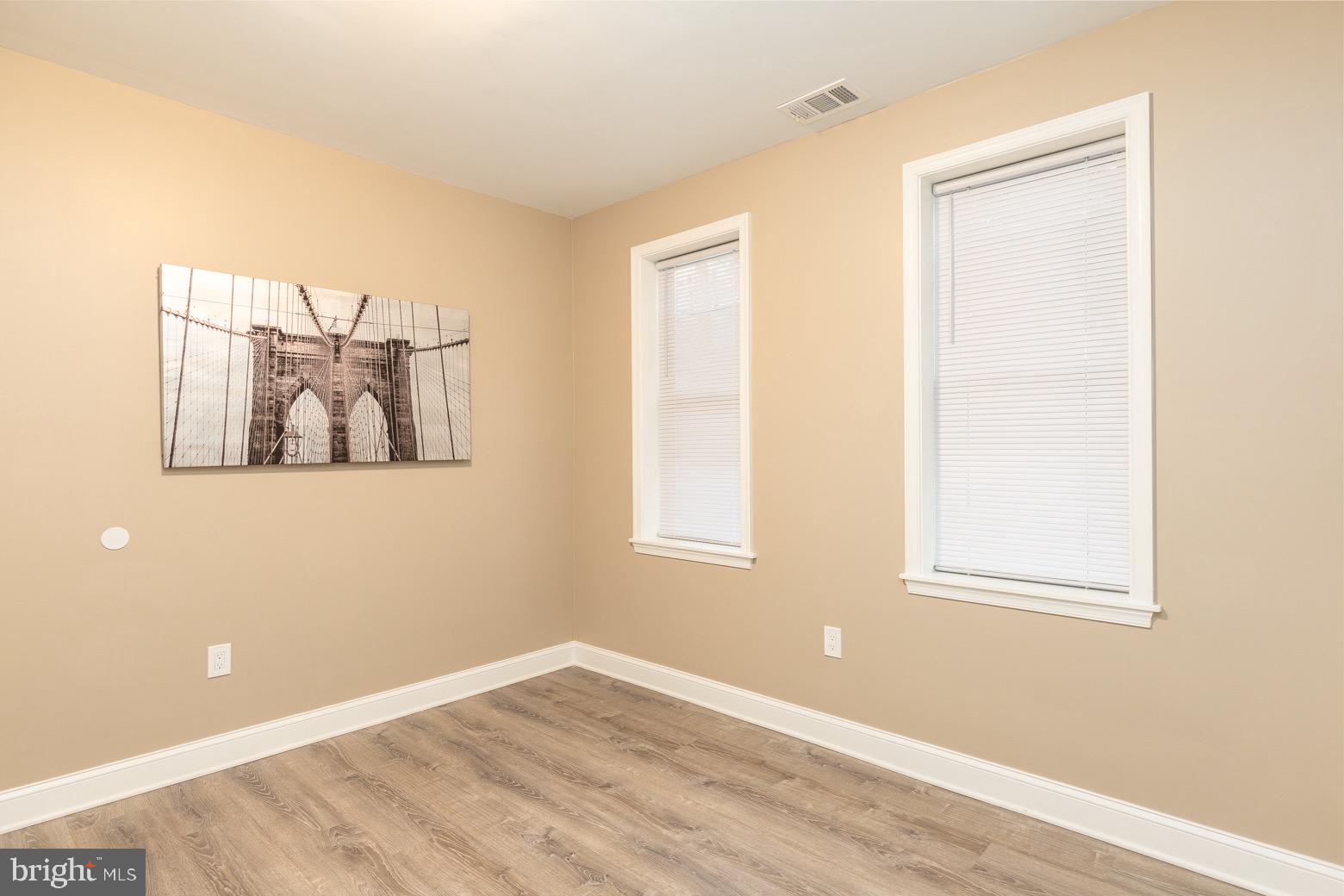 4201 Nicholas Avenue Baltimore, MD 21206 - Photo 3 of 32