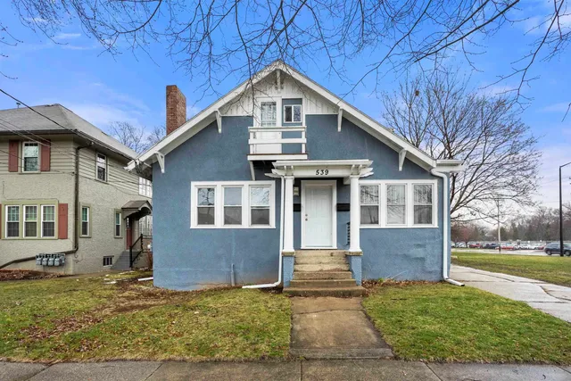 $299,900 | 539 South Clay Street, Green Bay, WI 54301