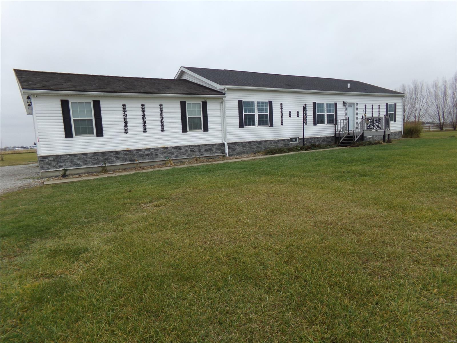 13724 Meffert Road Pocahontas, IL 62275 - Photo 31 of 36