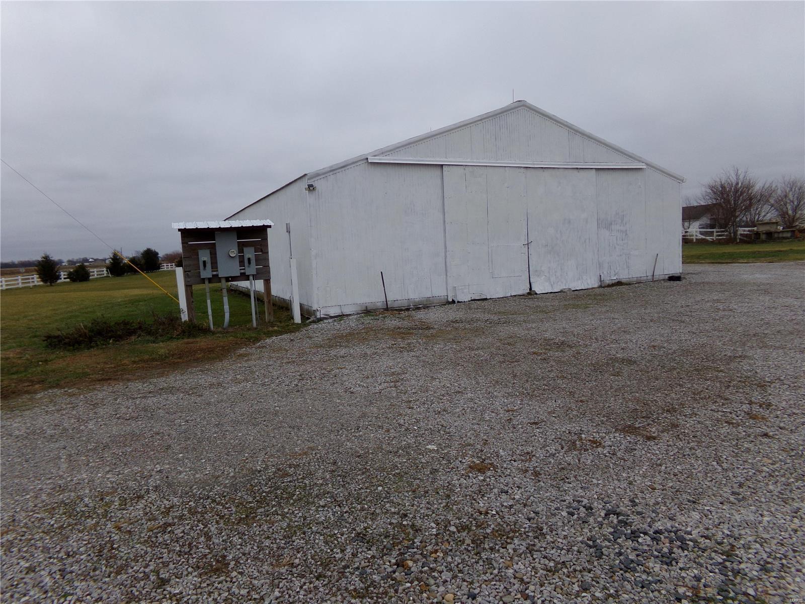 13724 Meffert Road Pocahontas, IL 62275 - Photo 33 of 36