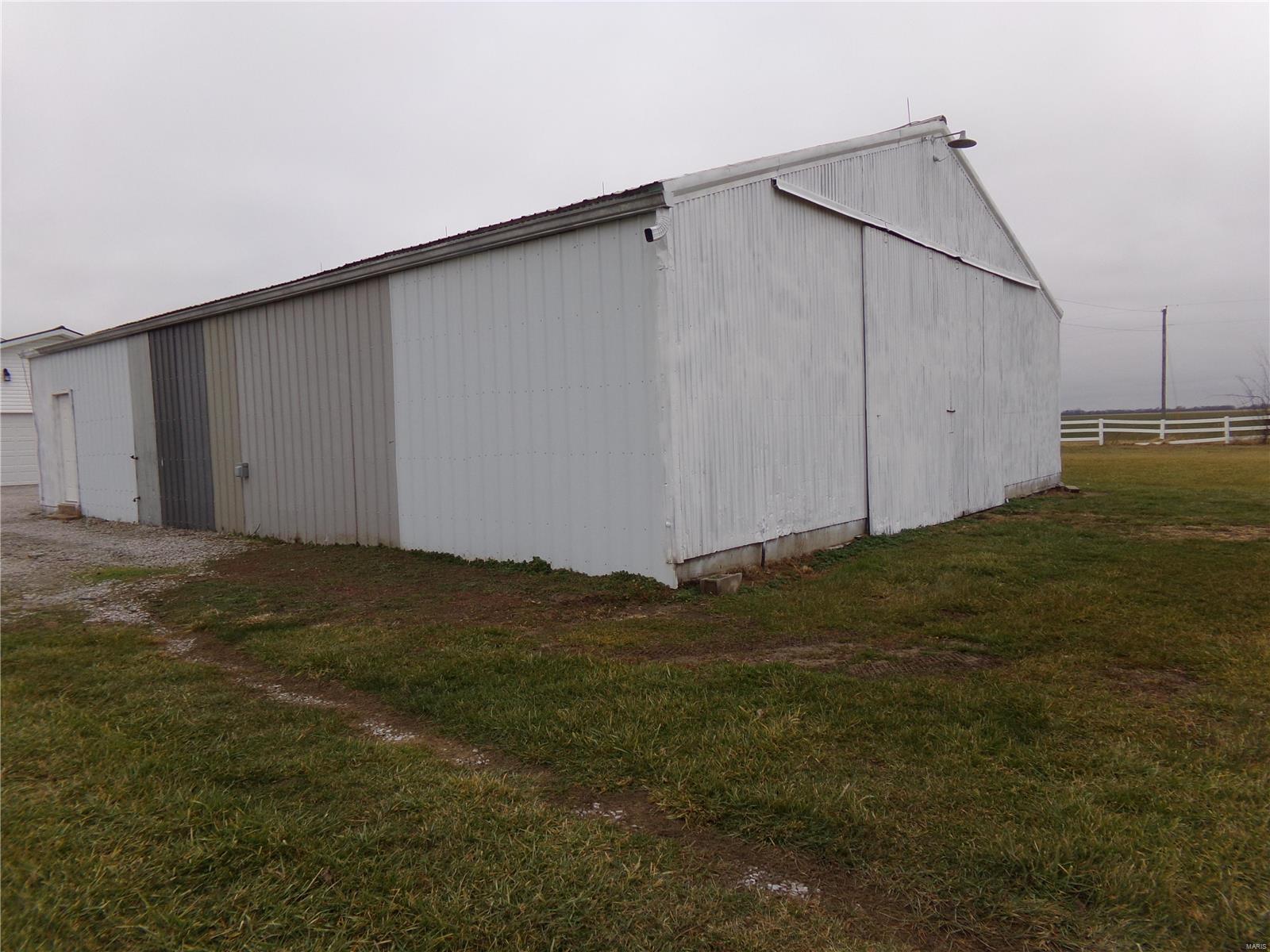 13724 Meffert Road Pocahontas, IL 62275 - Photo 34 of 36