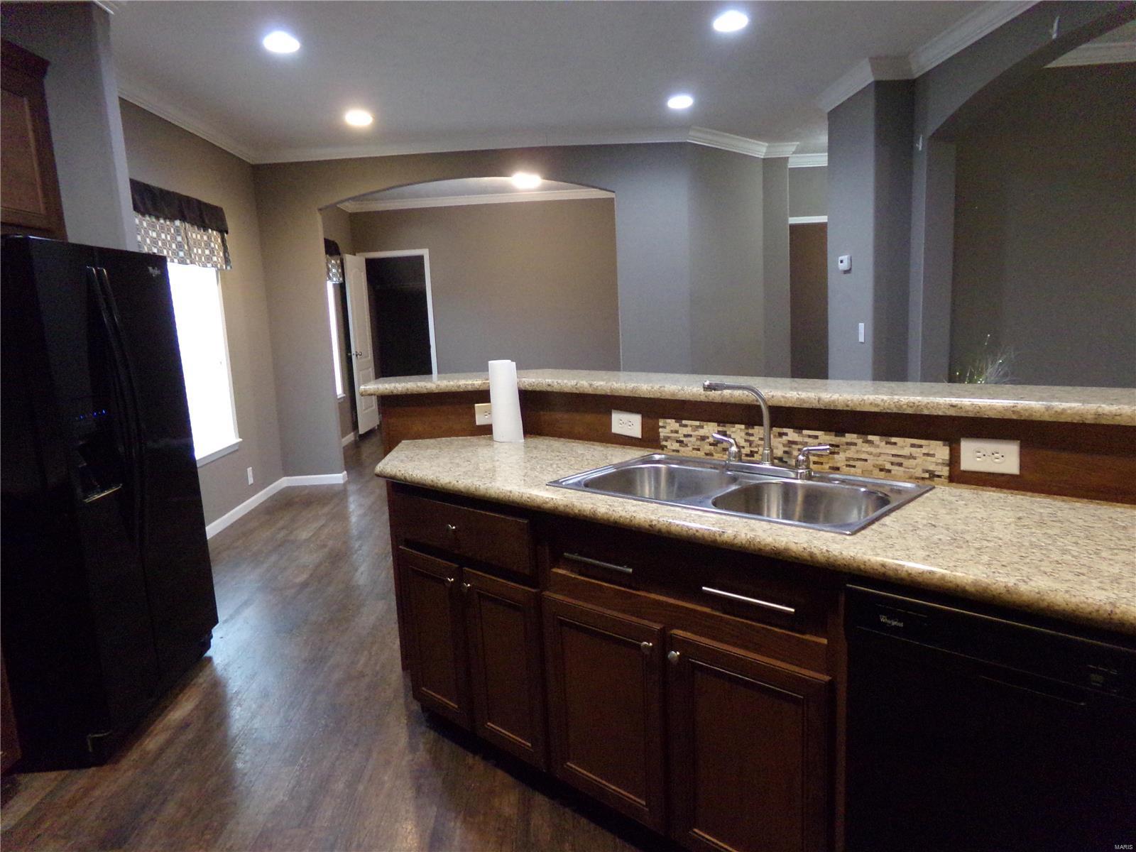 13724 Meffert Road Pocahontas, IL 62275 - Photo 6 of 36