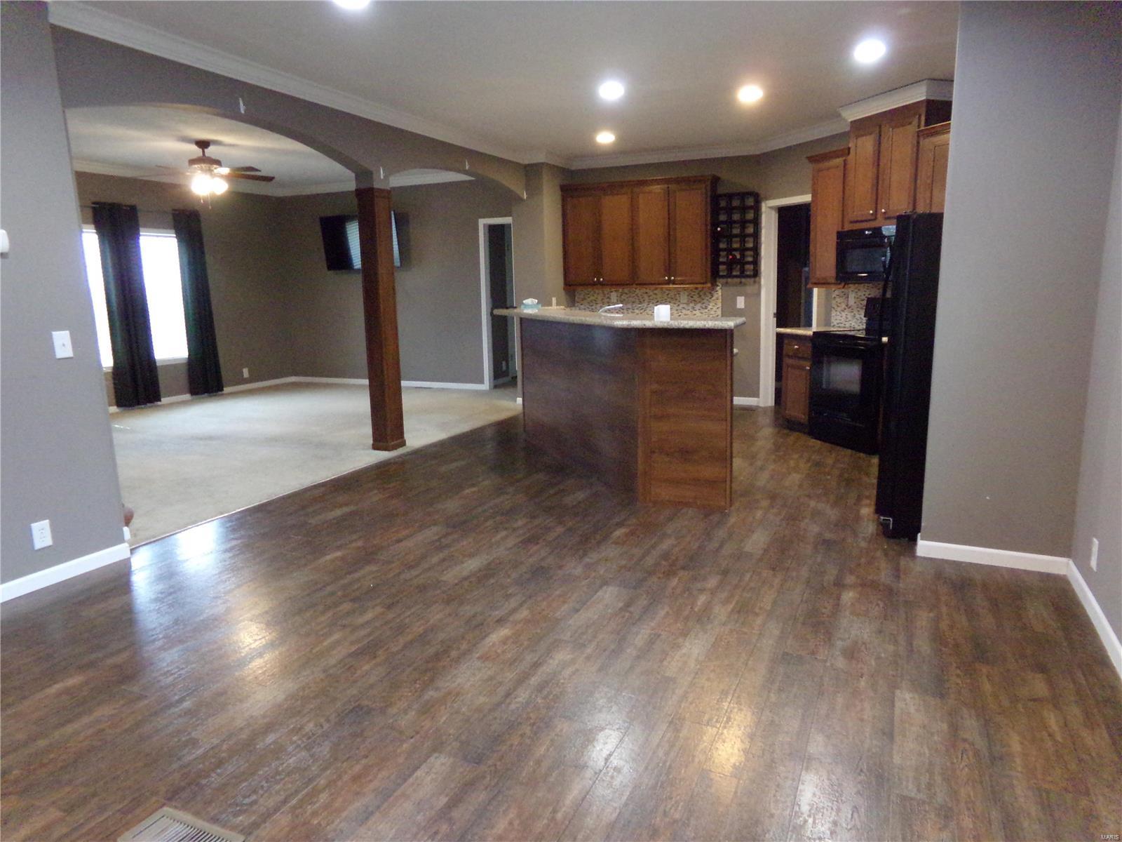 13724 Meffert Road Pocahontas, IL 62275 - Photo 7 of 36