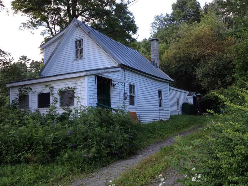 51 Robbins Road Belfast, ME 04915 - Photo 1 of 5 Exterior Front.