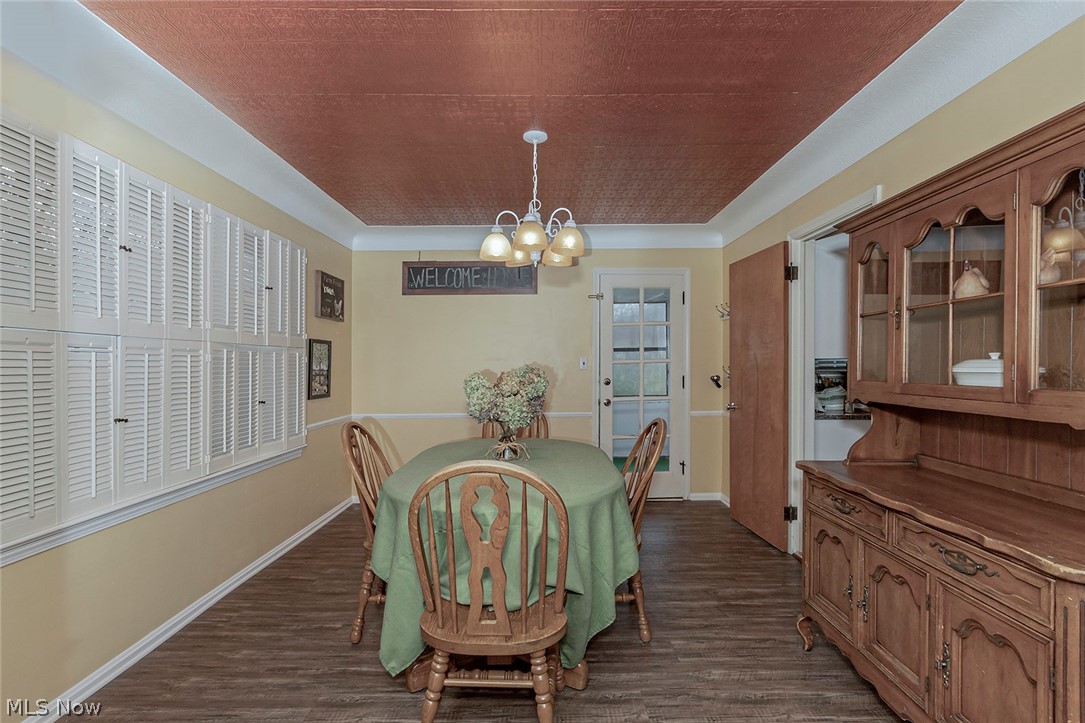 3637 Strandhill Road Shaker Heights, OH 44122 - Photo 6 of 38 Gallery Image 6