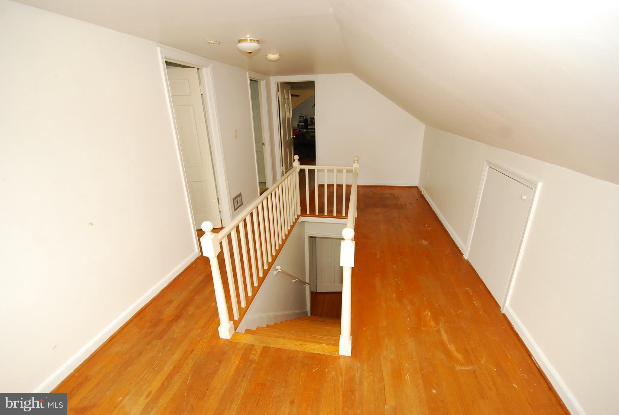 26609 Ridge Road Damascus, MD 20872 - Photo 12 of 17 a view of entryway