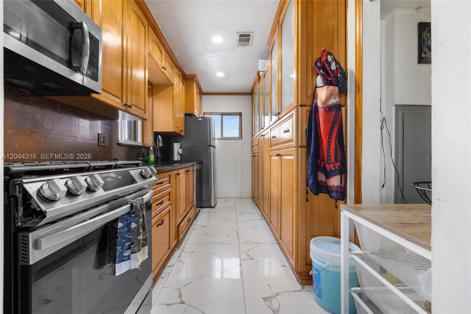 8330 Southwest 25th Street Miami, FL 33155 - Photo 22 of 28