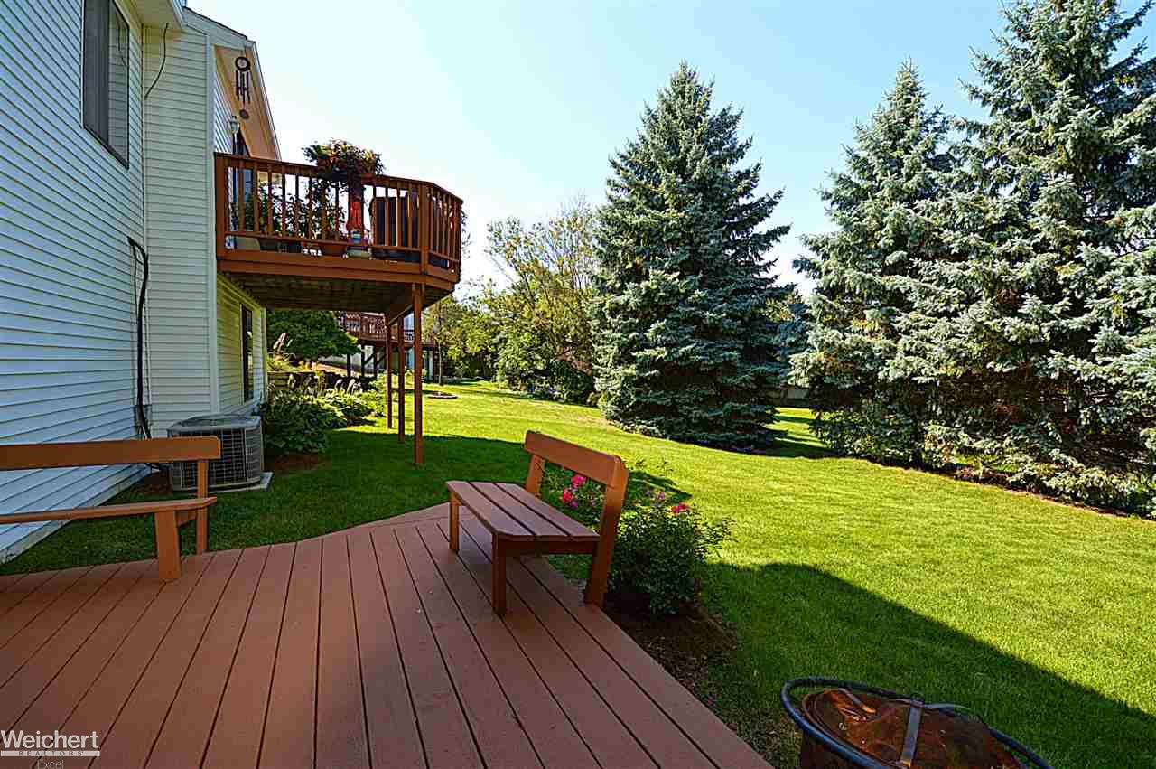 105 Arlington Drive Rochester, MI 48307 - Photo 66 of 68 31311941-65.JPG