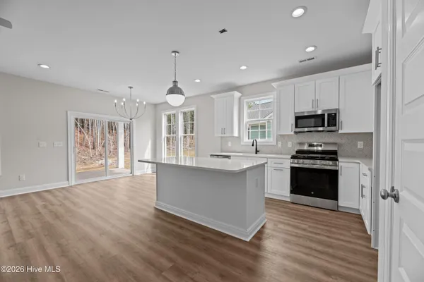 $412,400 | 2012 Brighton Drive, New Bern, NC 28562