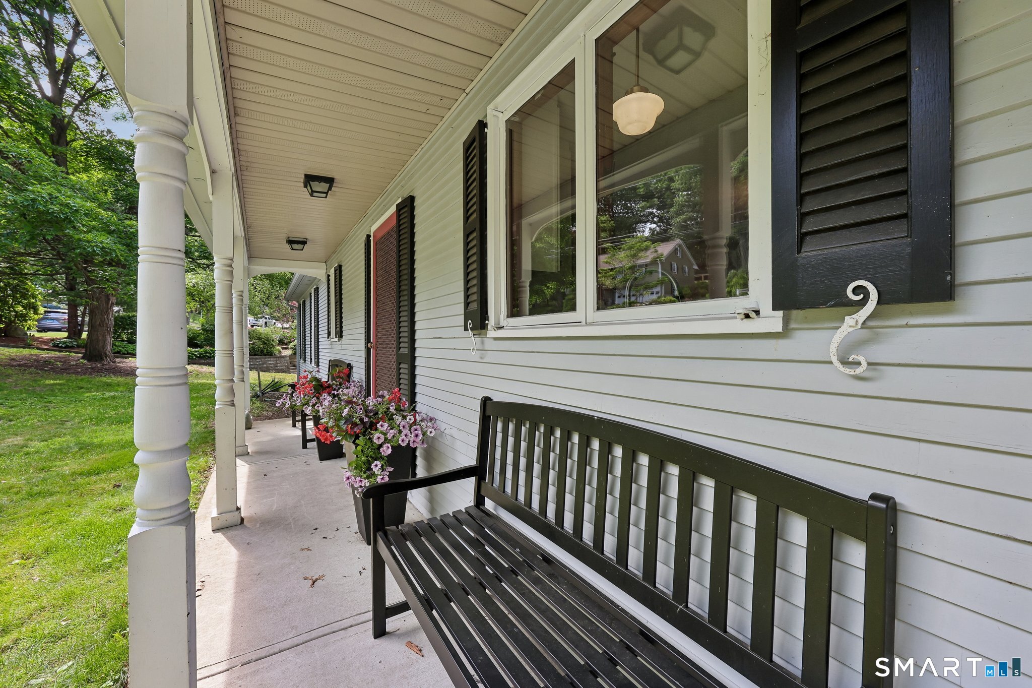 439 Brewster Road Bristol, CT 06010 - Photo 3 of 40