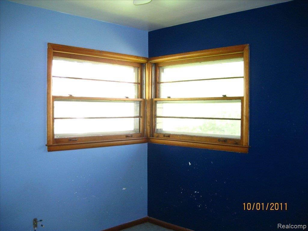 145 Walnut Street River Rouge, MI 48218 - Photo 9 of 16 BEDROOM2