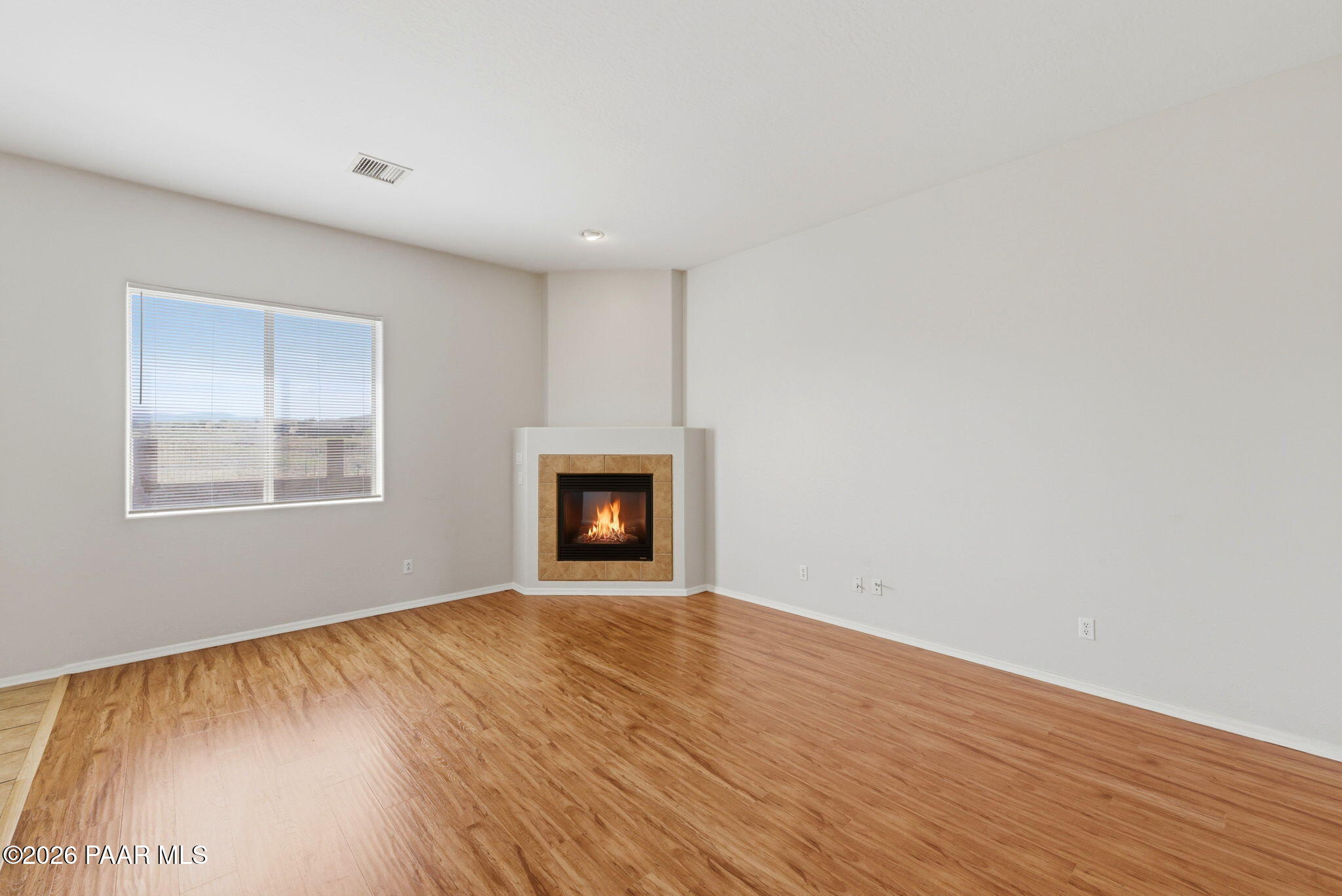 6355 East Kelmore Road Prescott Valley, AZ 86314 - Photo 16 of 47 18-Living Room