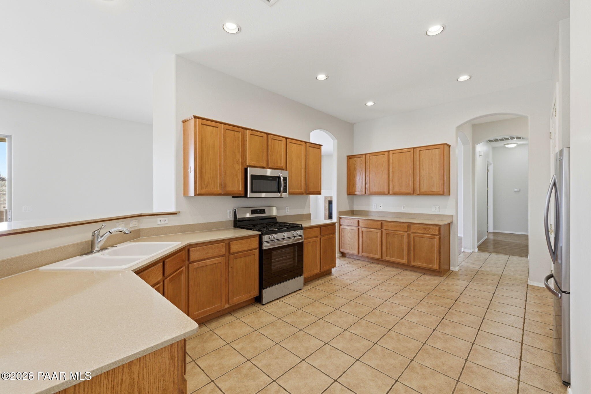 6355 East Kelmore Road Prescott Valley, AZ 86314 - Photo 6 of 47 7-Kitchen (1)