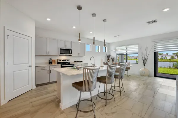 $4,500 | 5795 Southeast Sky Blue Circle, Stuart, FL 34997