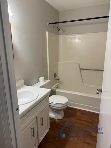 $1,200 | 106 Lee Avenue Northeast, Roanoke, VA 24012