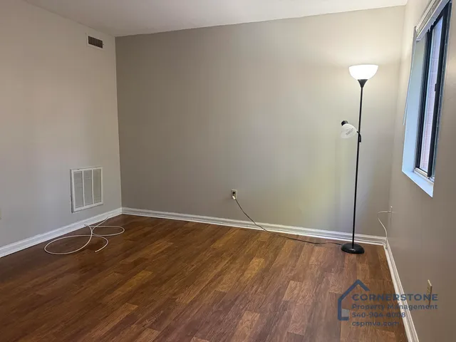 $1,200 | 106 Lee Avenue Northeast, Roanoke, VA 24012