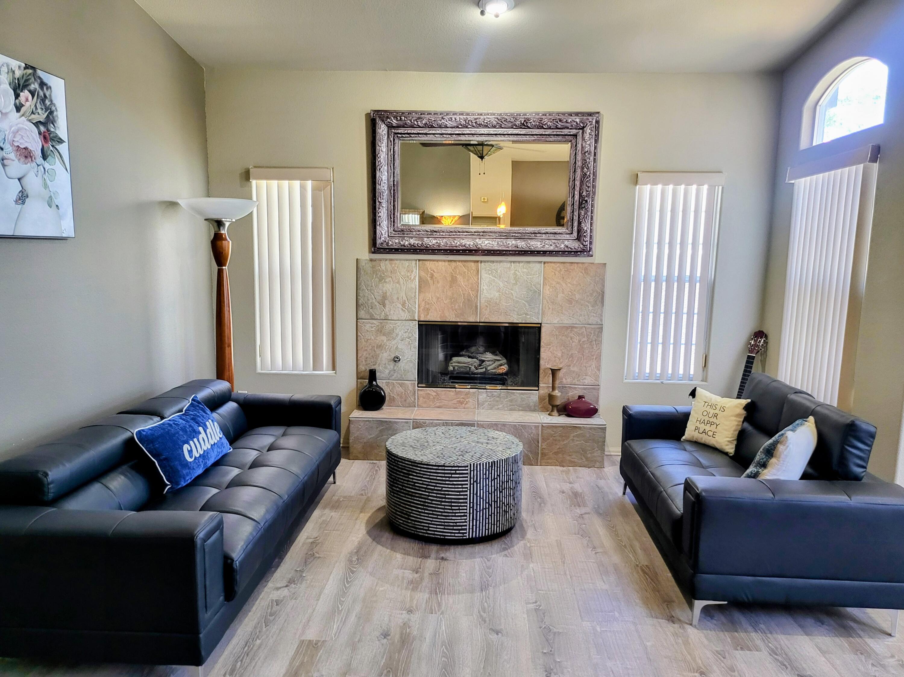 67235 Garbino Road Cathedral City, CA 92234 - Photo 6 of 45 Living Room
