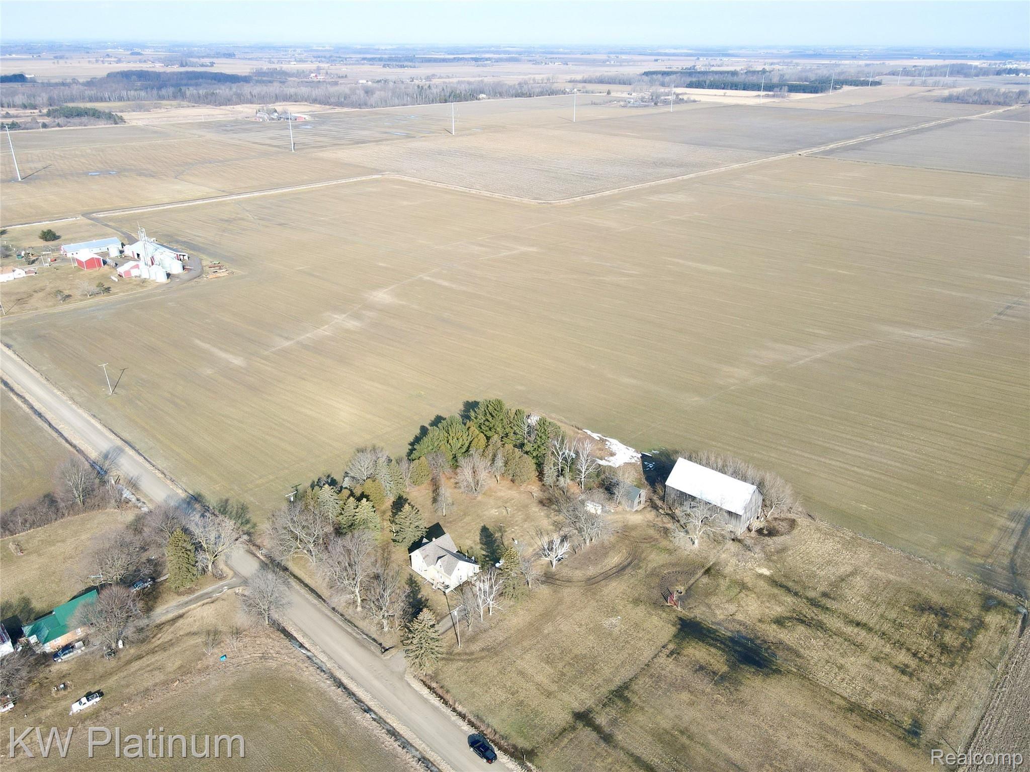 2351 Mortimer Line Road Croswell, MI 48422 - Photo 22 of 25 Photo_1080295554_DJI_130_jpg_5418273_0_2022317101420_photo_original 2.jpg