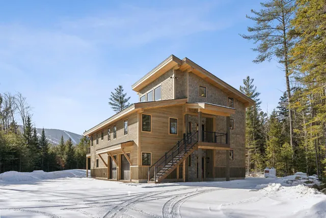 $2,400,000 | 24 Patriots Drive, Newry, ME 04261