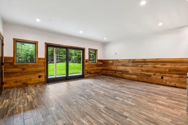 $2,400,000 | 24 Patriots Drive, Newry, ME 04261