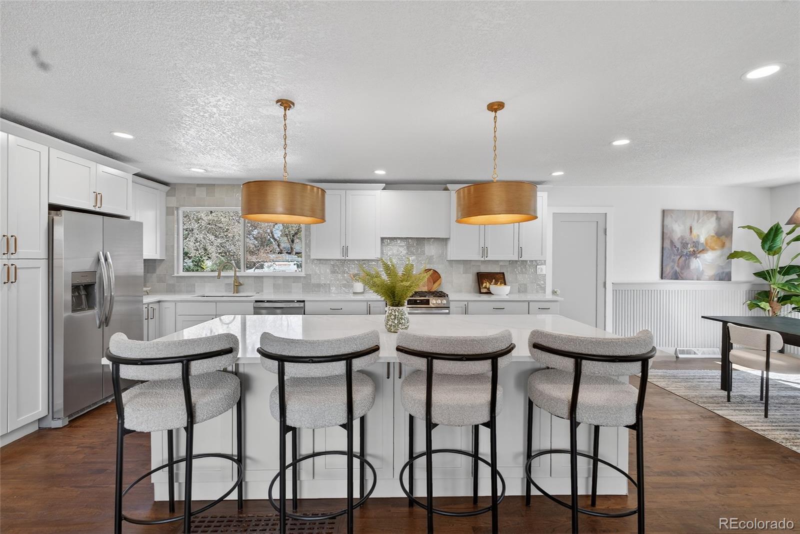 583 South Oneida Way Denver, CO 80224 - Photo 6 of 29