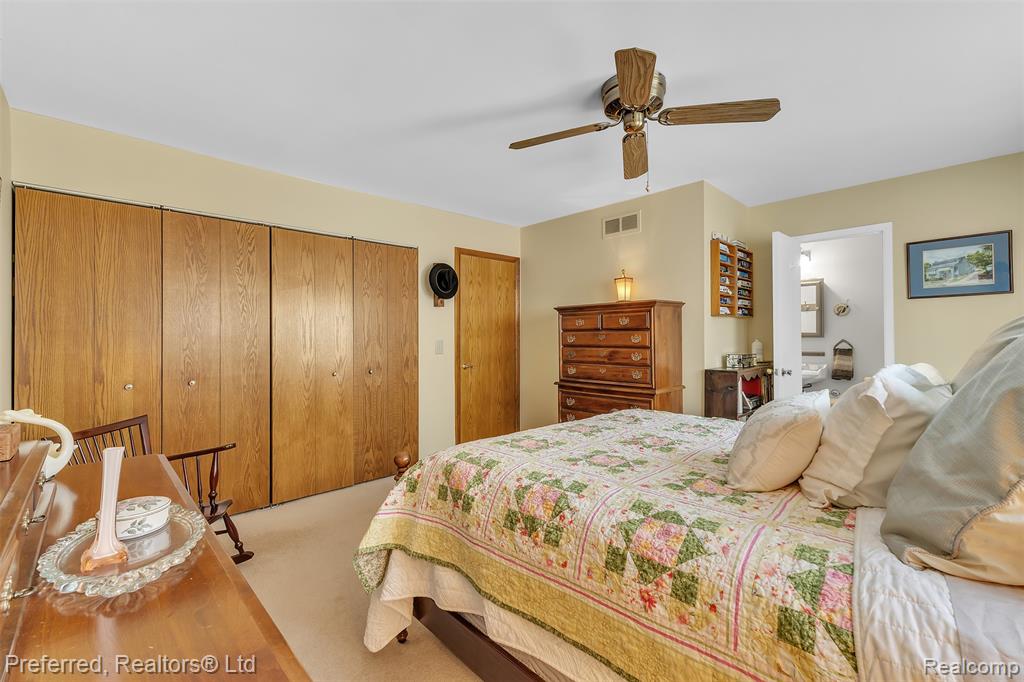 41815 Cherry Hill Road Novi, MI 48375 - Photo 29 of 57 Gallery Image 29