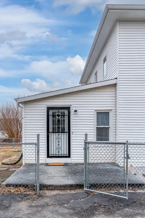 $145,000 | 1695 Highway 67, Preemption, IL 61276