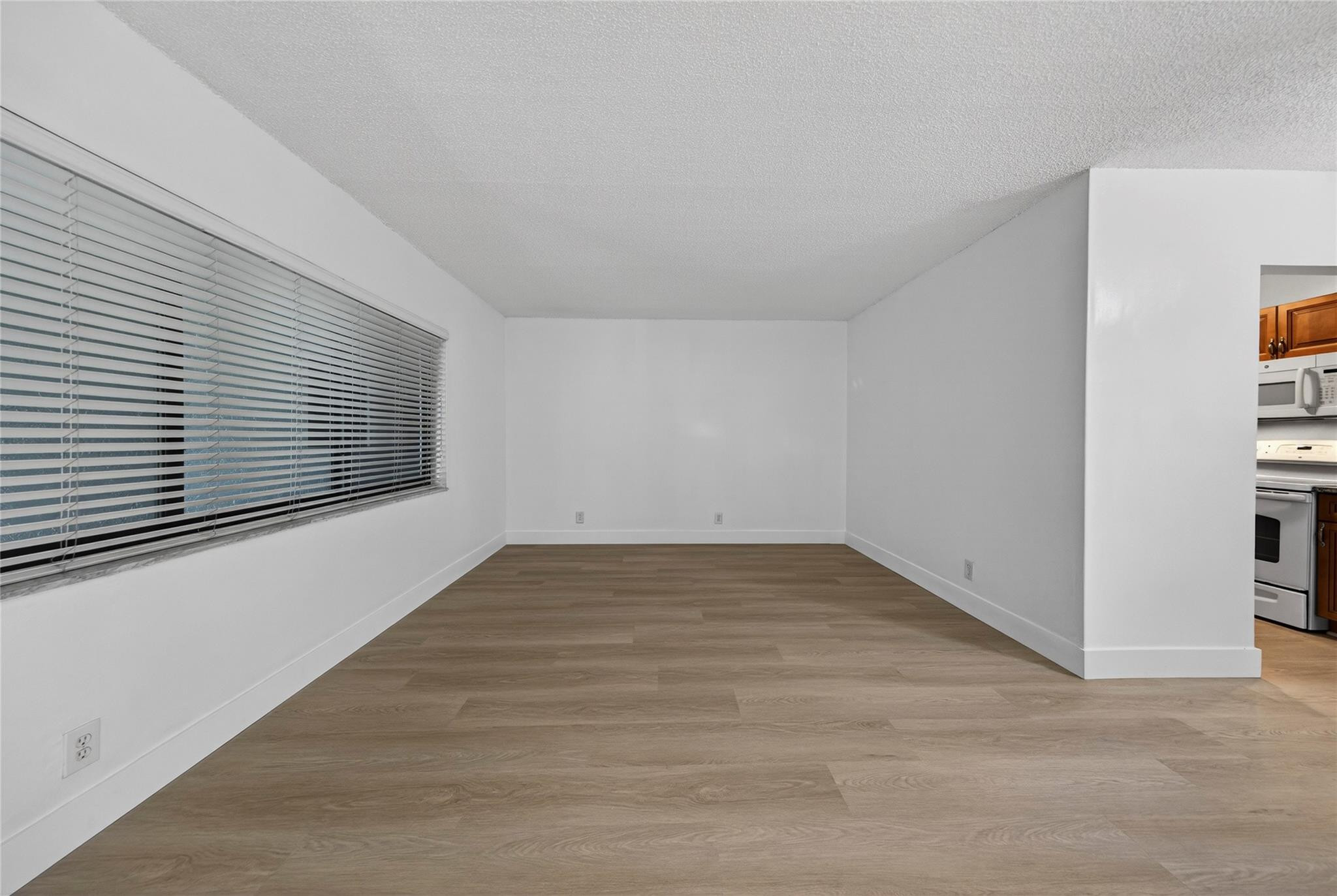 2201 Northeast 36th Street, Unit 105 Lighthouse Point, FL 33064 - Photo 4 of 25 Photo 4