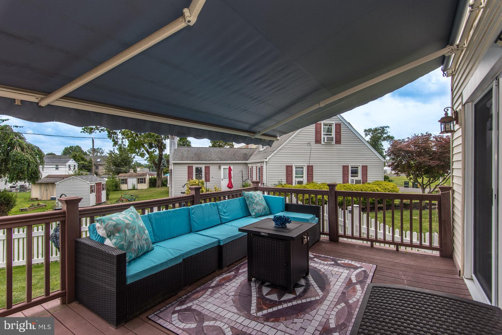 518 Stewart Road Hatboro, PA 19040 - Photo 94 of 103 2 tier Trex deck with Sunsetter awning