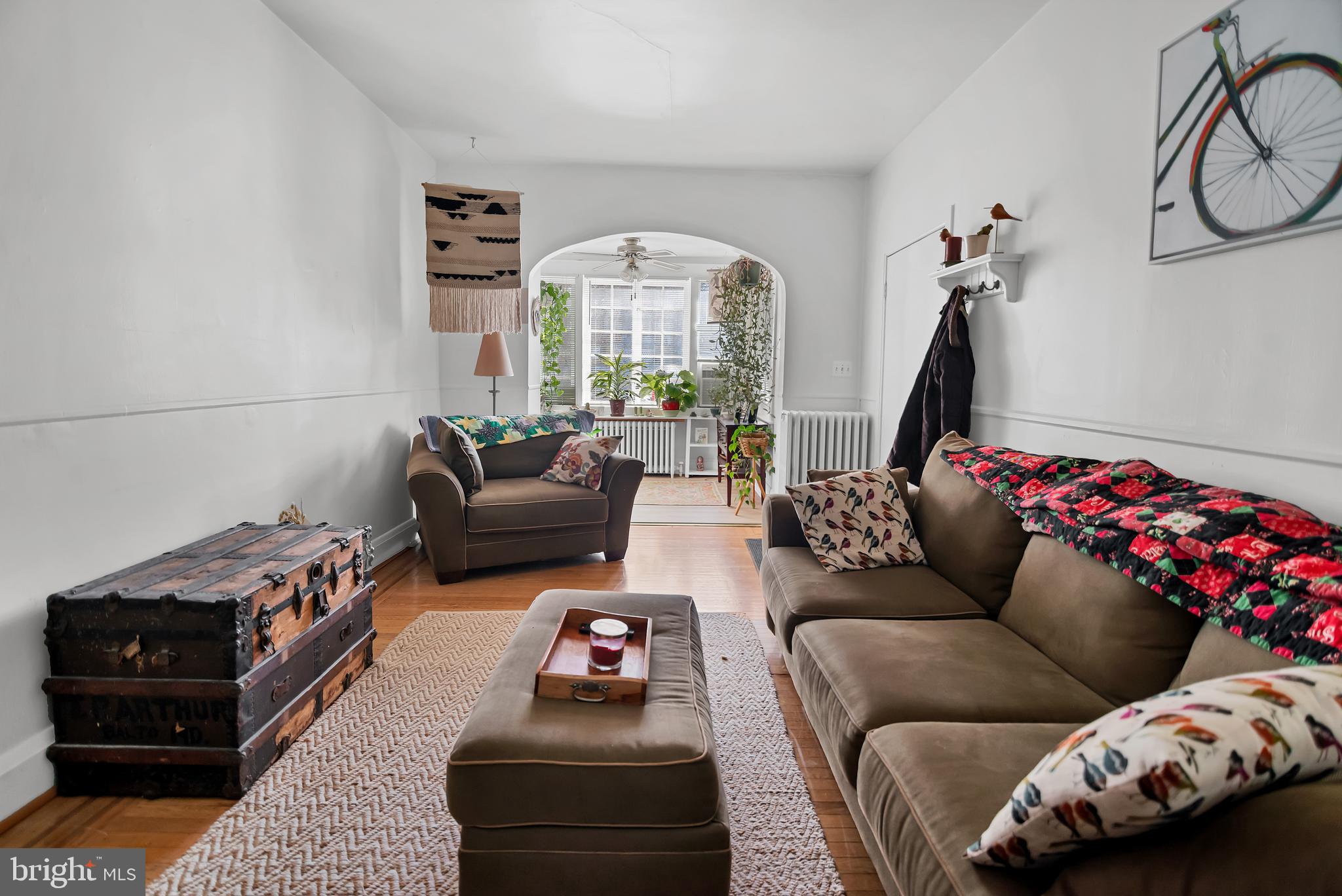 6328 Frederick Road Baltimore, MD 21228 - Photo 29 of 64 Apt 1 Living Room