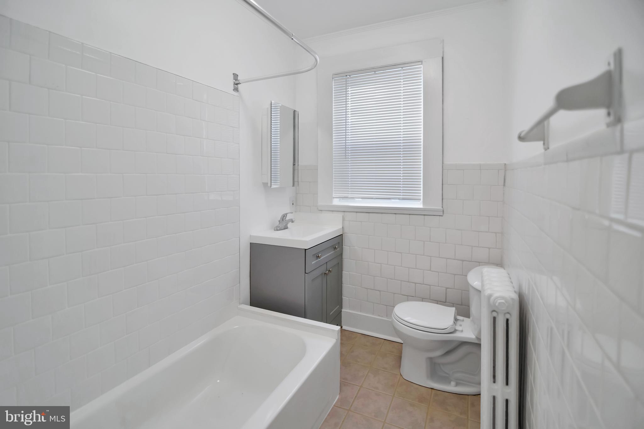 6328 Frederick Road Baltimore, MD 21228 - Photo 41 of 64 Apt 2 Bathroom