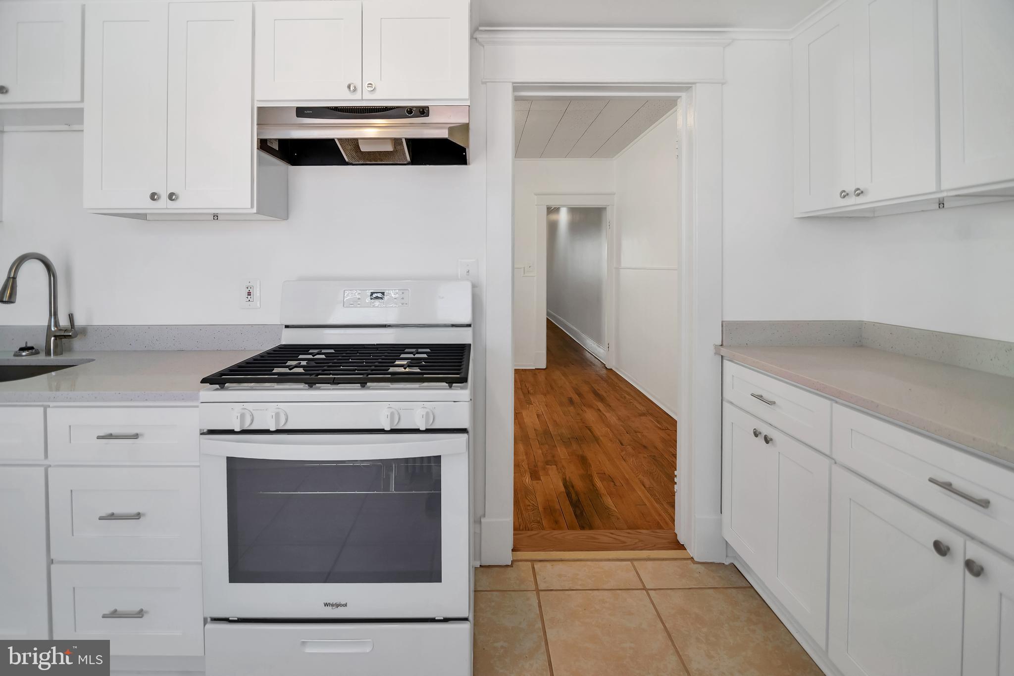 6328 Frederick Road Baltimore, MD 21228 - Photo 52 of 64