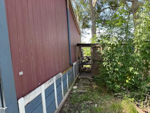 $299,999 | 2663 Blue Lake, Angleton, TX 77515