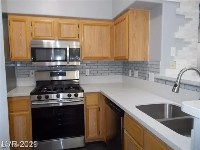 $1,450 | 9050 West Warm Springs Road, Unit 2096, Las Vegas, NV 89148