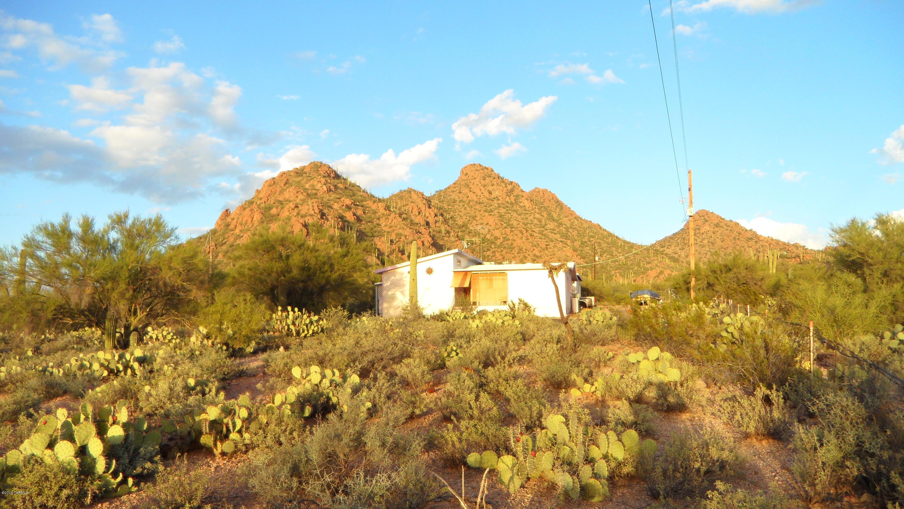 5325 South Caballo Road Tucson, AZ 85746 - Photo 3 of 25 Gallery Image 3