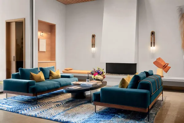 $3,500 | 2408 Victory Park Lane, Unit 1131, Dallas, TX 75219