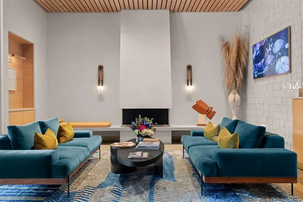 $3,500 | 2408 Victory Park Lane, Unit 1131, Dallas, TX 75219