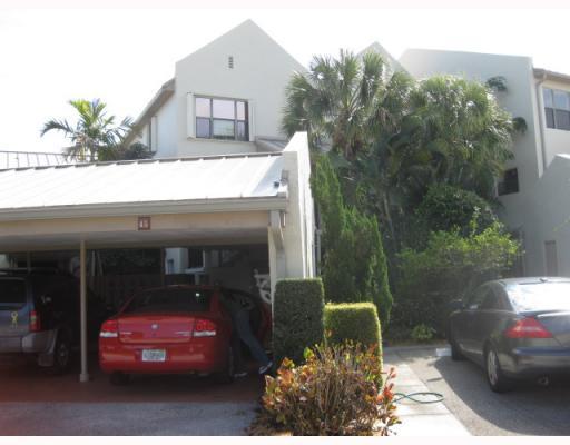 3901 St Lucie Boulevard, Unit 46 Stuart, FL 34997 - Photo 1 of 9 Primary Photo