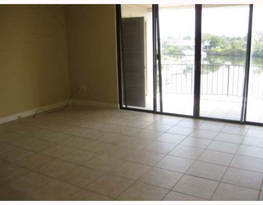 3901 St Lucie Boulevard, Unit 46 Stuart, FL 34997 - Photo 3 of 9 Additional Photo