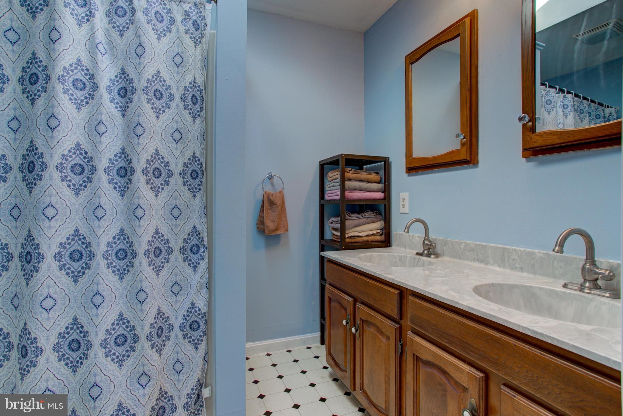 127 Browning Road Lancaster, PA 17602 - Photo 14 of 33 Gallery Image 14