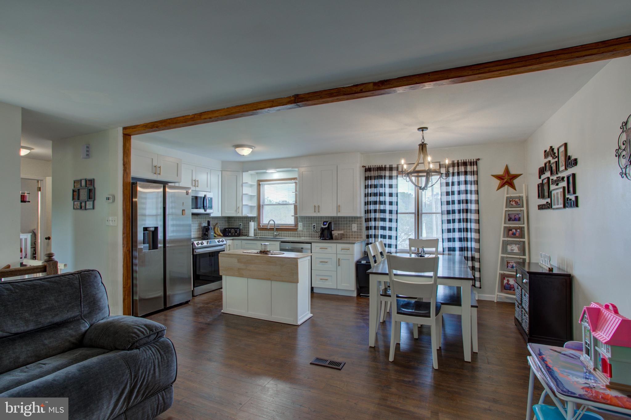 127 Browning Road Lancaster, PA 17602 - Photo 8 of 33 Gallery Image 8