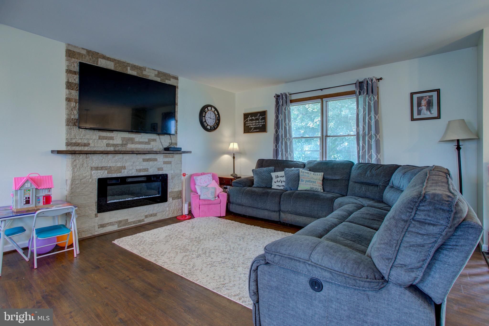 127 Browning Road Lancaster, PA 17602 - Photo 9 of 33 Gallery Image 9