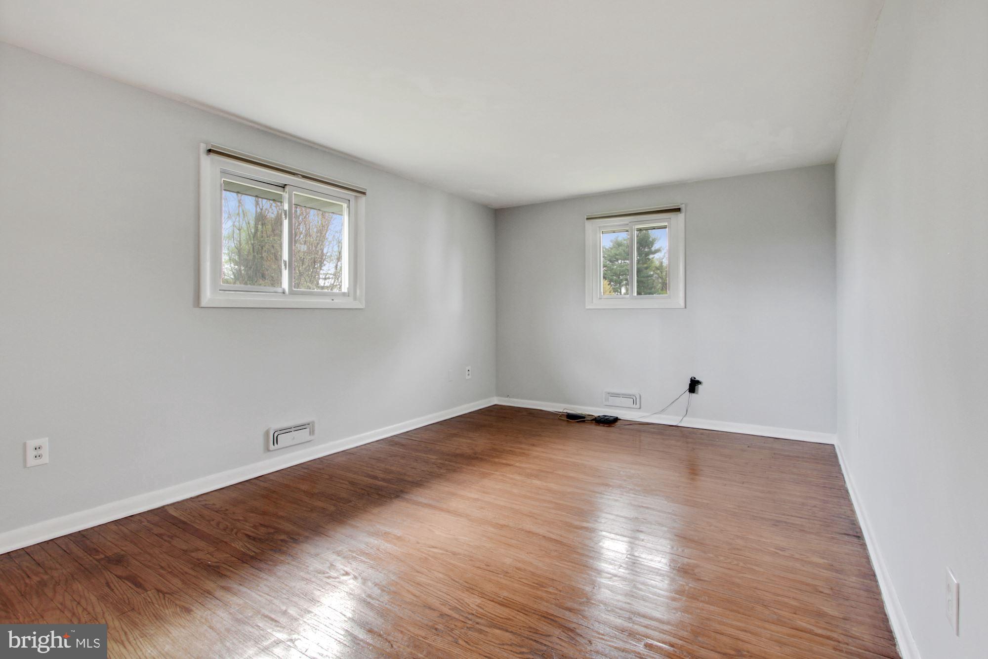 602 Hilltop Road Cinnaminson, NJ 08077 - Photo 14 of 34 Master Bedroom
