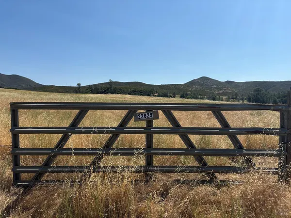 $189,000 | 22629 Jerusalem Grde, Lower Lake, CA 95457