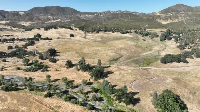 $189,000 | 22629 Jerusalem Grde, Lower Lake, CA 95457