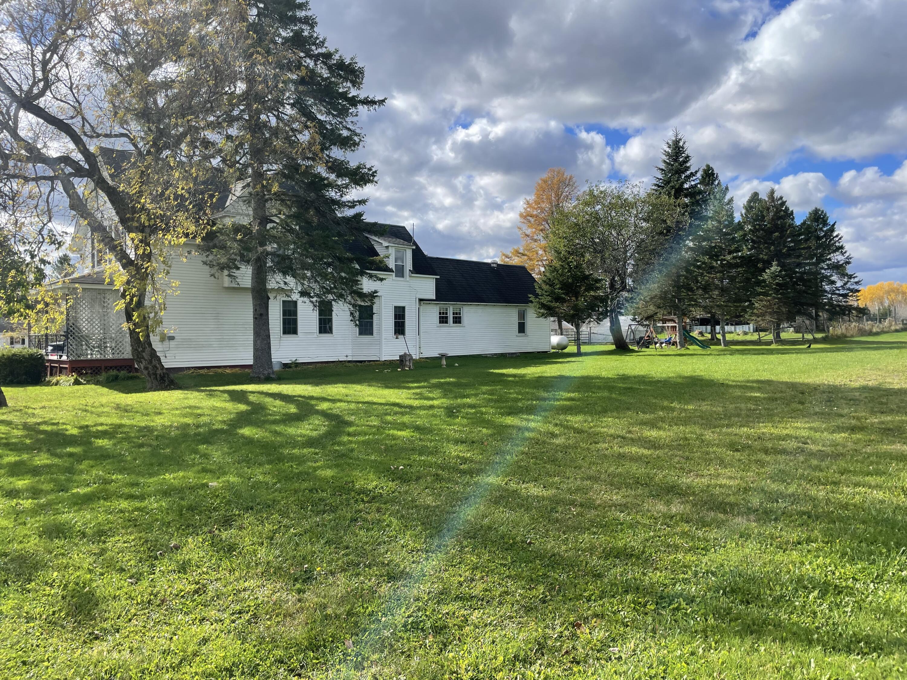 536 Main Street Bridgewater, ME 04735 - Photo 5 of 68 536 Main Rd