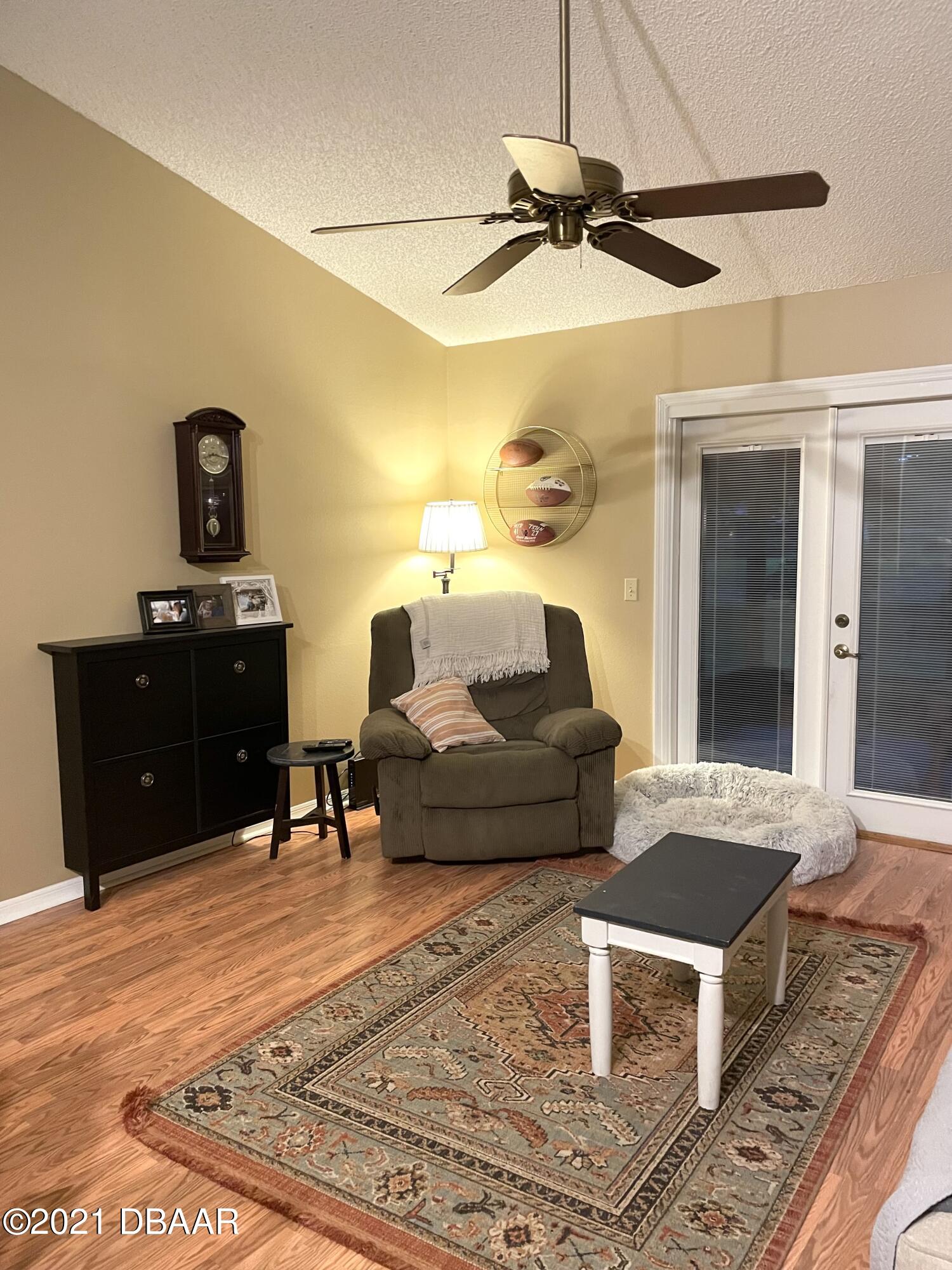 19 Surrey Road DeBary, FL 32713 - Photo 3 of 20 LR 2
