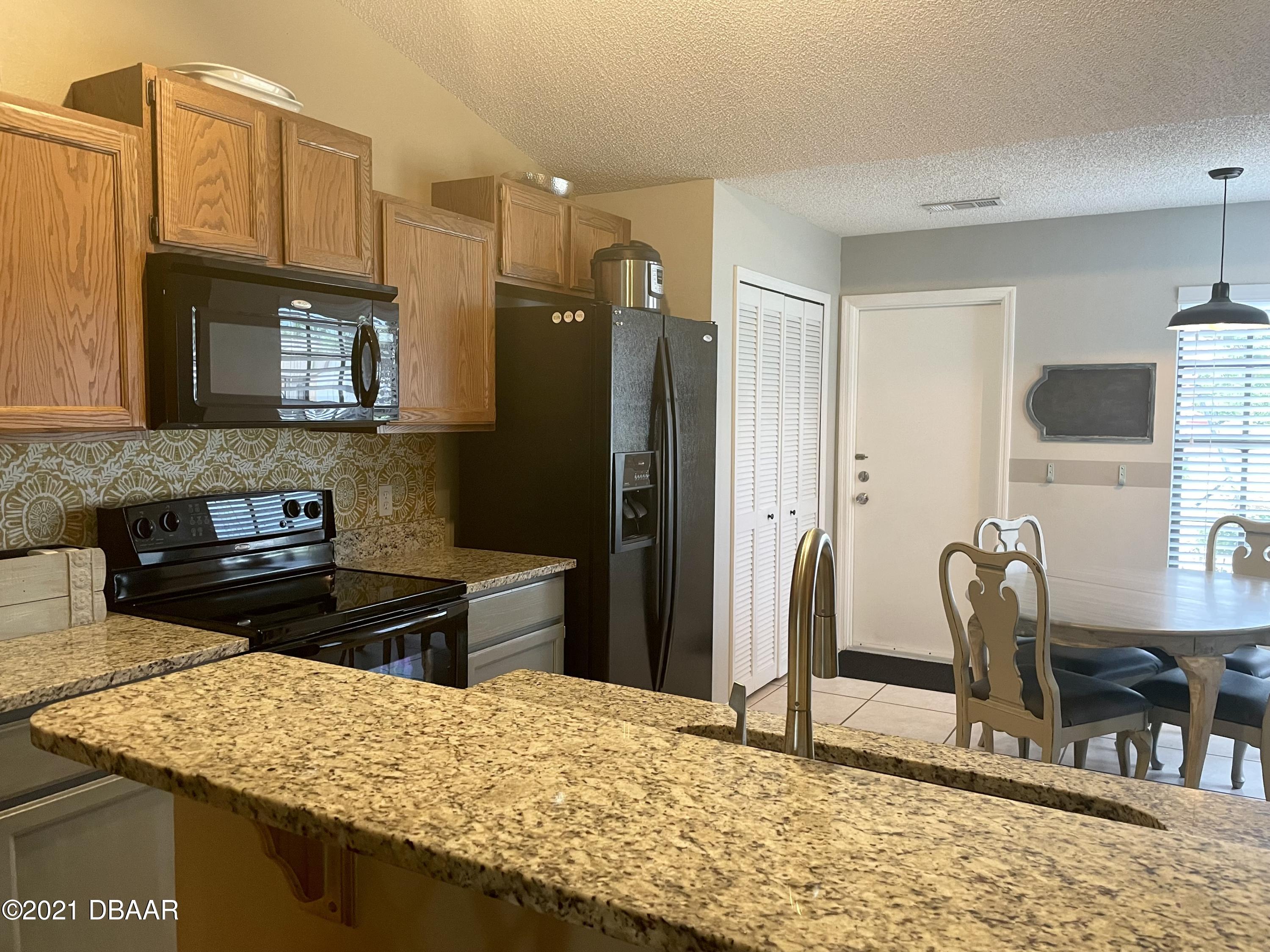 19 Surrey Road DeBary, FL 32713 - Photo 9 of 20 IMG_4712