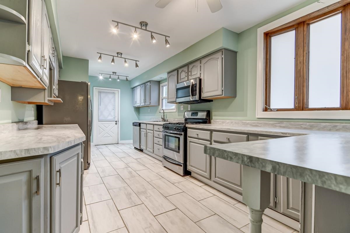 2320 Yale Boulevard Springfield, IL 62703 - Photo 15 of 28