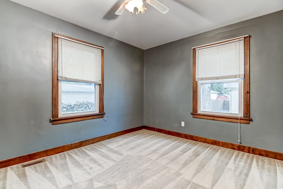 2320 Yale Boulevard Springfield, IL 62703 - Photo 18 of 28